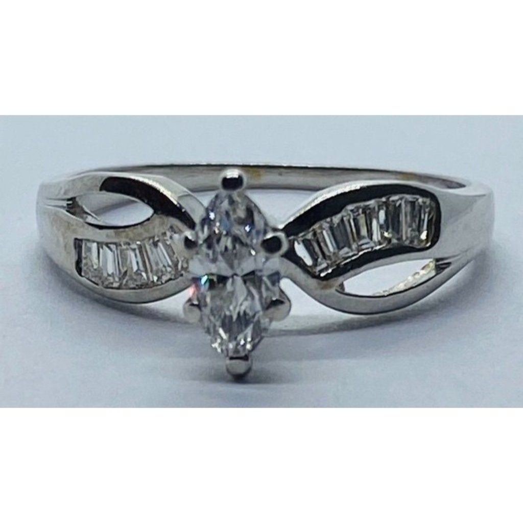 14k White Gold Engagement Ring .45 Tcw Size 5.5